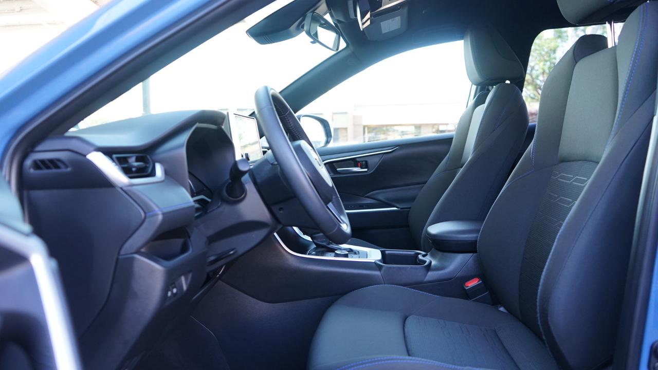 Toyota RAV4 Hybrid SE 2025