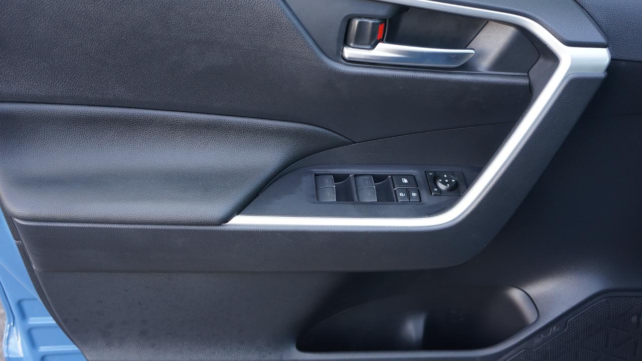 Toyota RAV4 Hybrid SE 2025