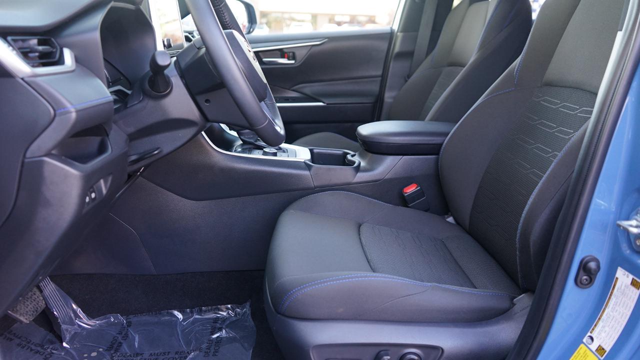 Toyota RAV4 Hybrid SE 2025