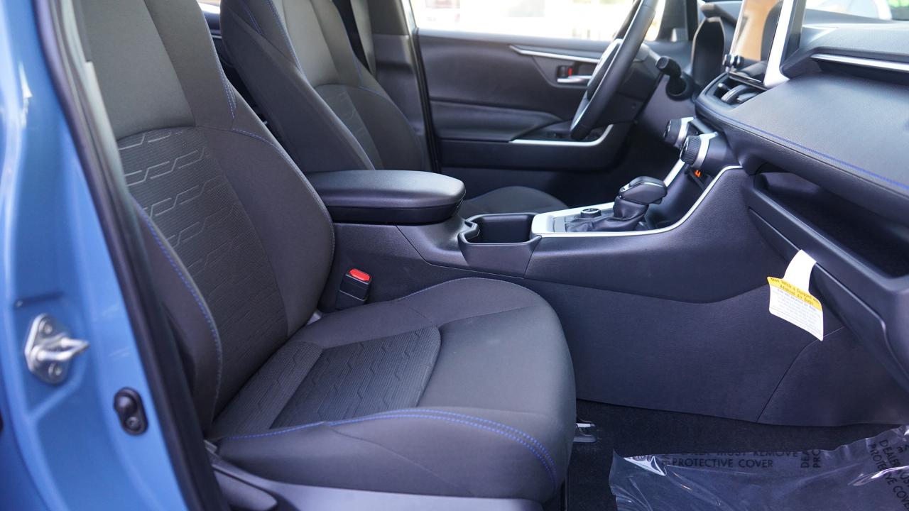 Toyota RAV4 Hybrid SE 2025