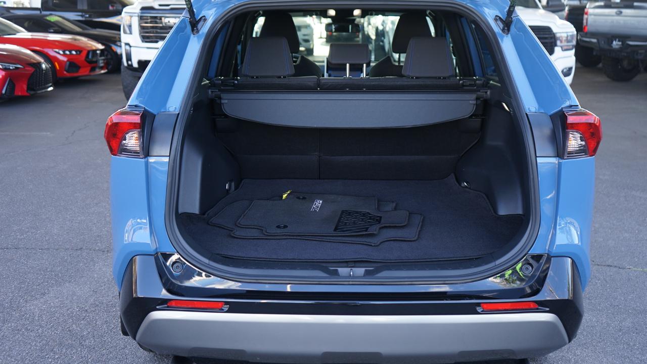 Toyota RAV4 Hybrid SE 2025