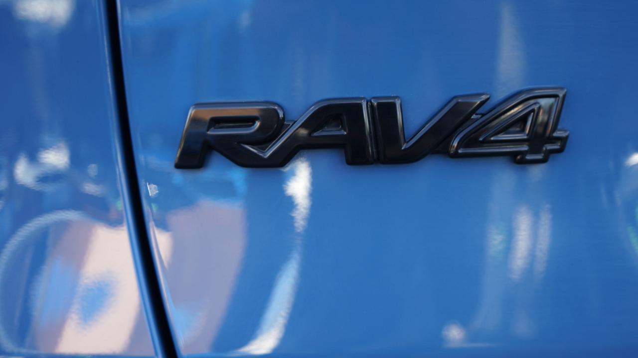 Toyota RAV4 Hybrid SE 2025
