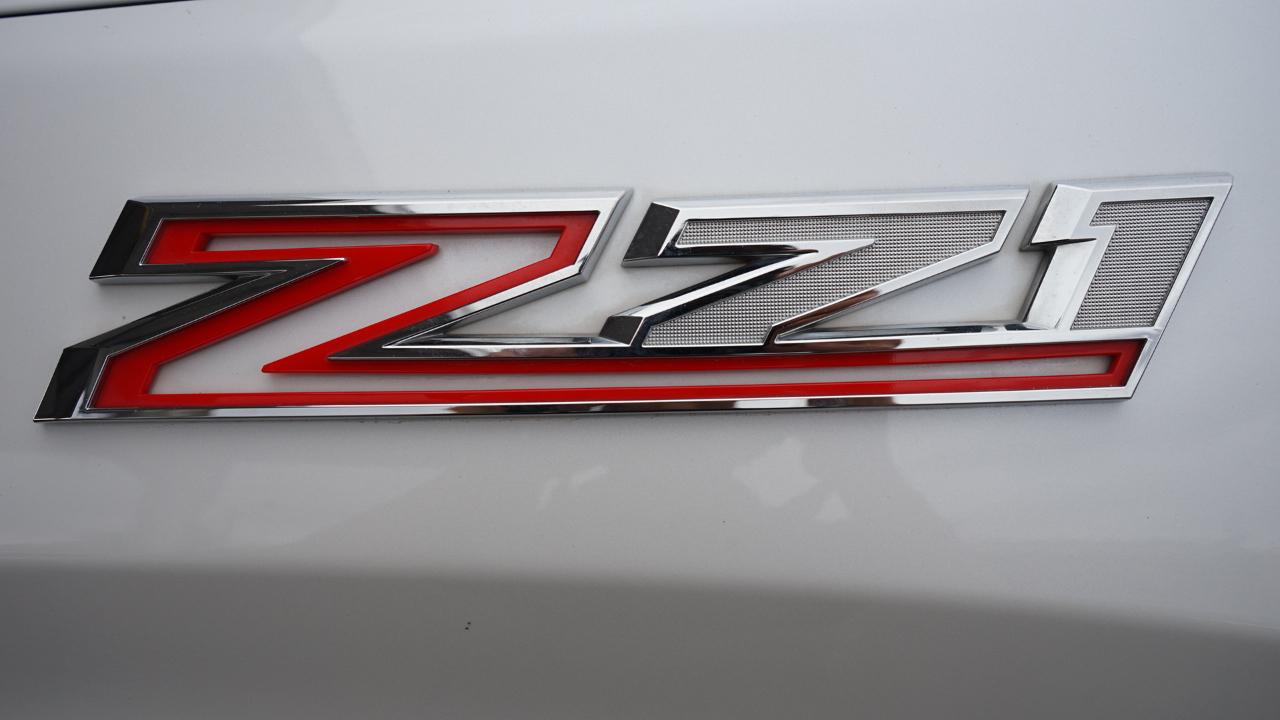 Chevrolet Silverado 1500 LTZ Crew Cab 4WD 2023