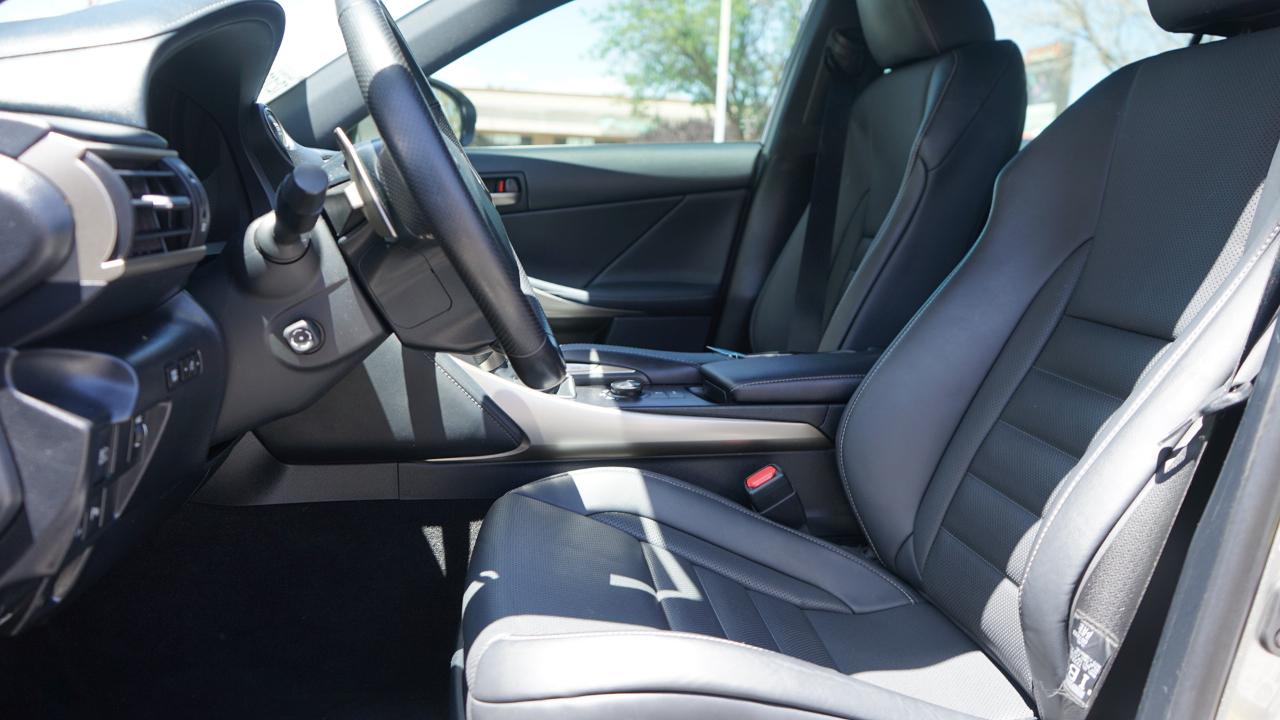 Lexus IS 300 AWD 2018