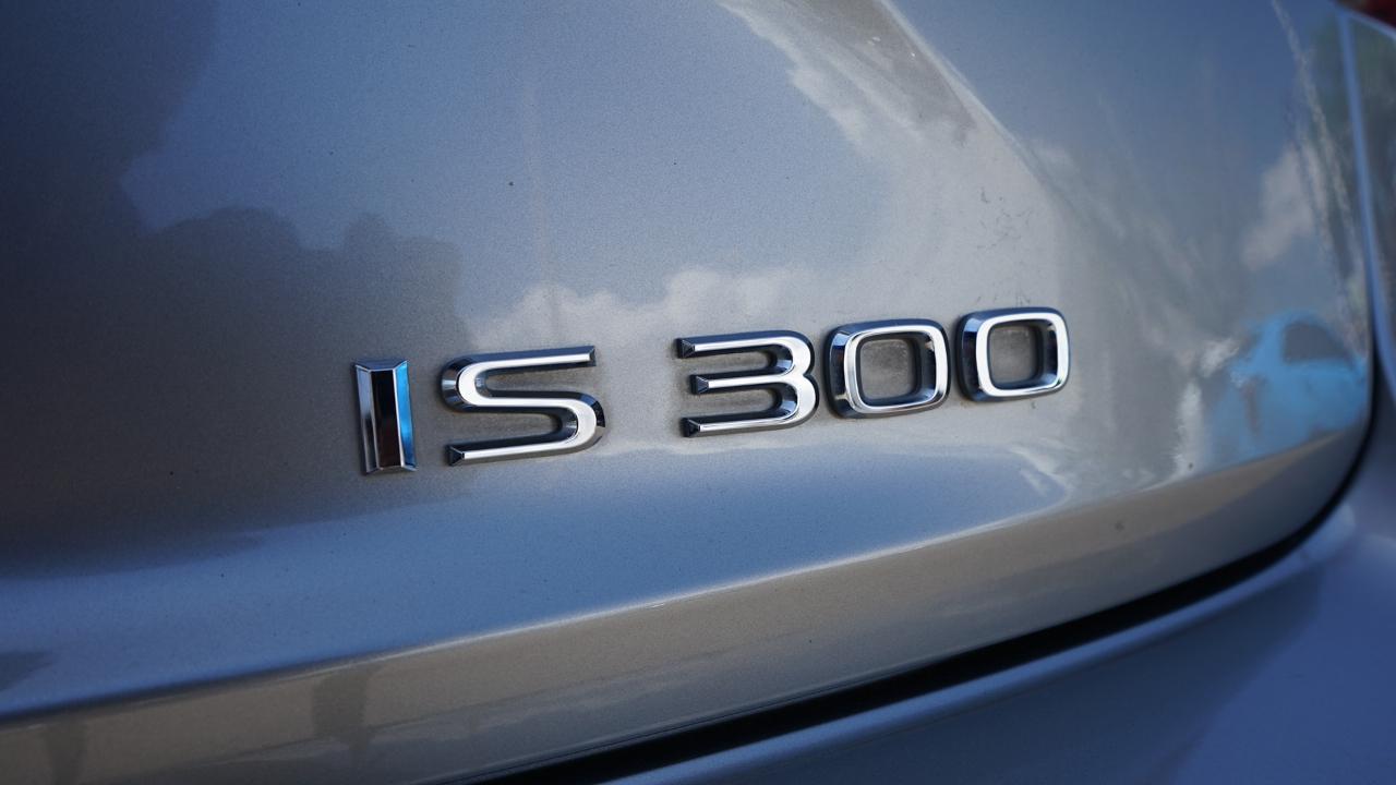 Lexus IS F SPORT 300 RWD 2018