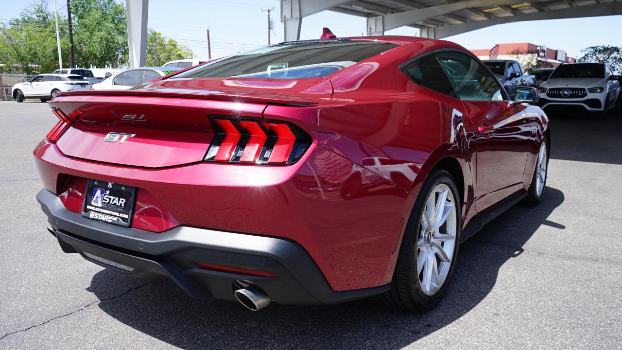 Ford Mustang GT Coupe 2025