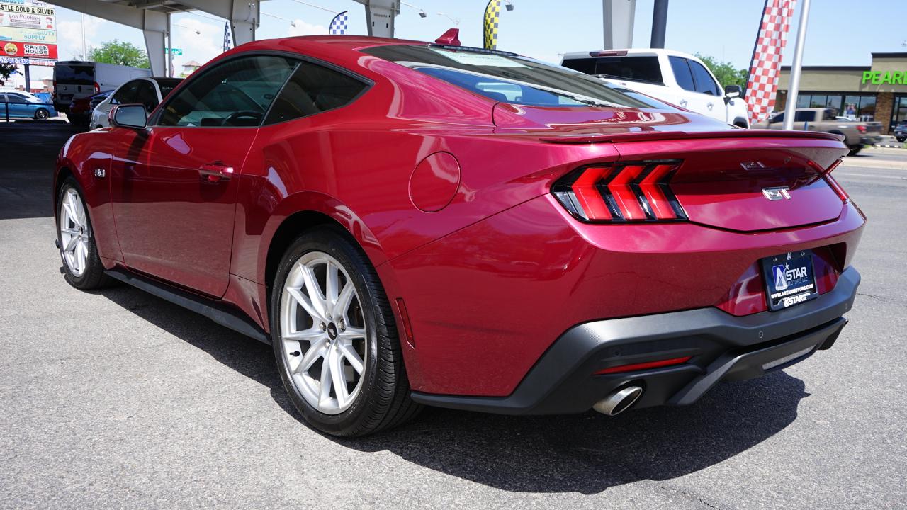 Ford Mustang GT Coupe 2025