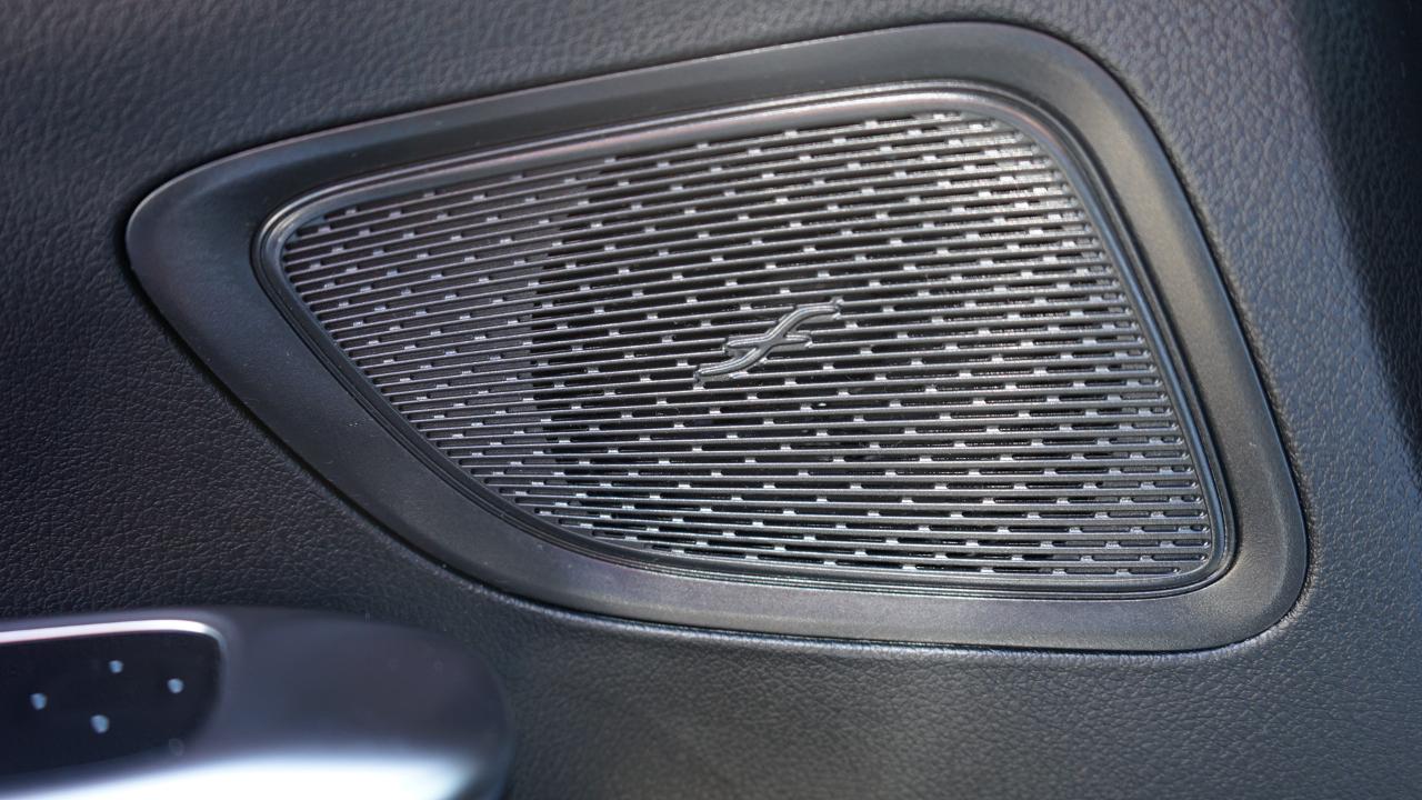 Mercedes-Benz C-Class C300 4MATIC Sedan 2022