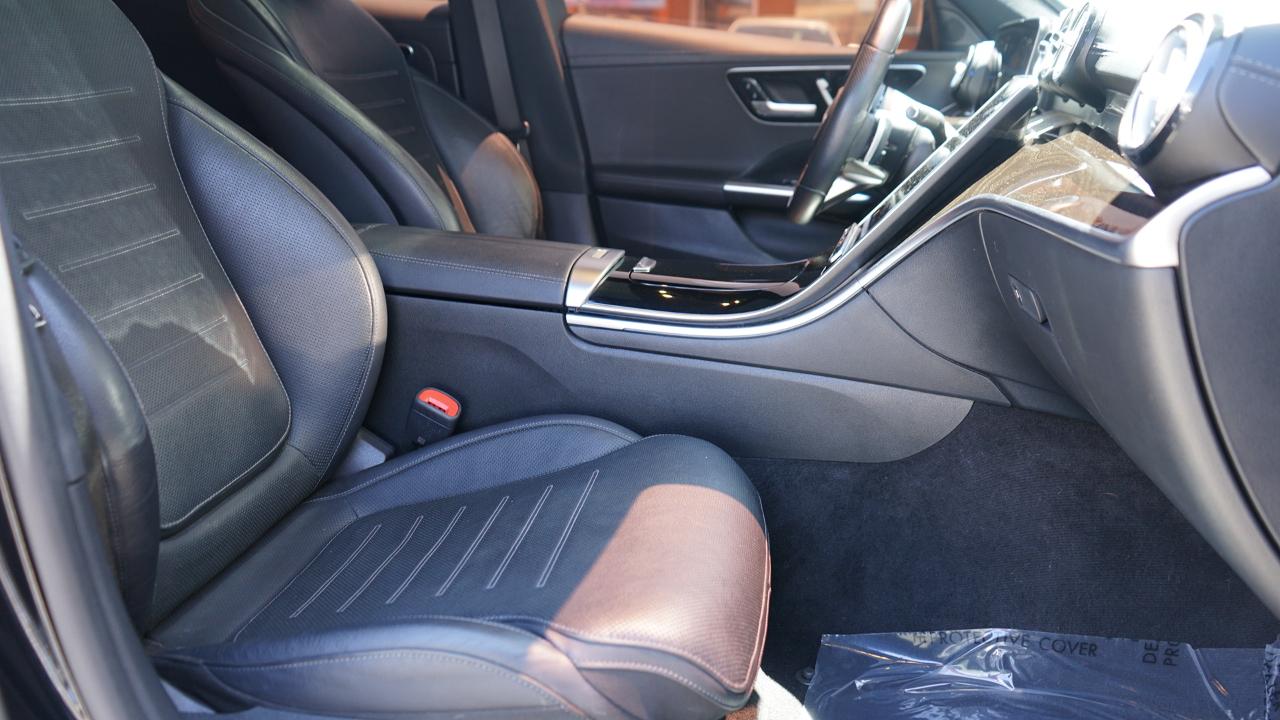 Mercedes-Benz C-Class C300 4MATIC Sedan 2022