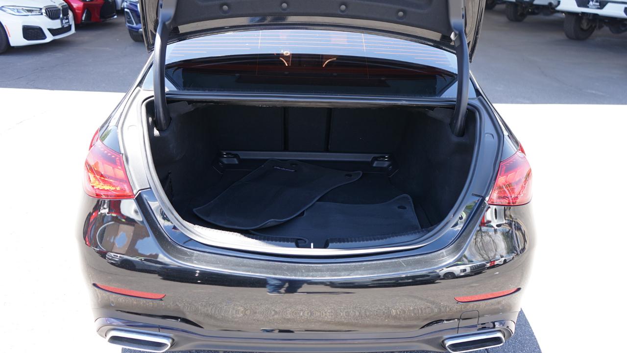 Mercedes-Benz C-Class C300 4MATIC Sedan 2022