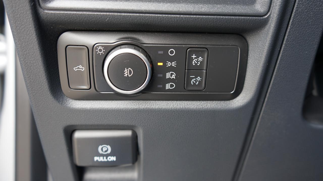 Ford F-150 STX 4WD SuperCrew 5.5' Box 2022