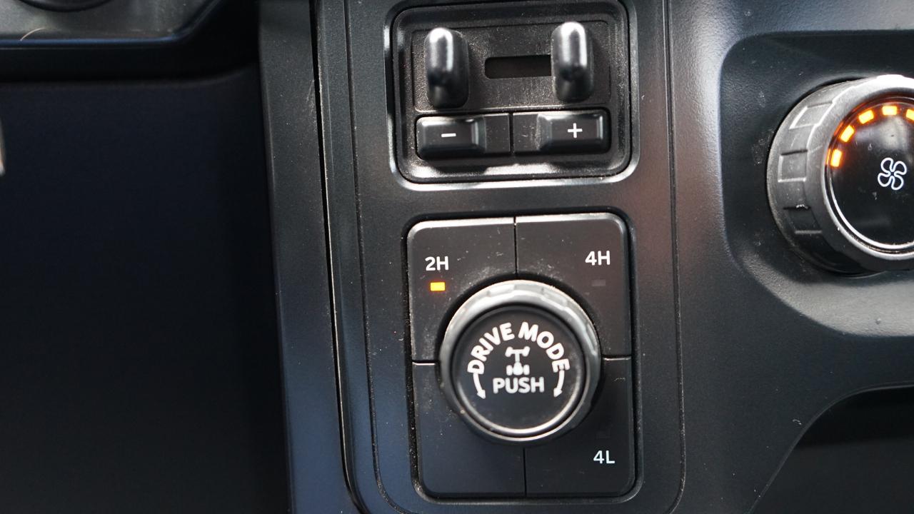 Ford F-150 STX 4WD SuperCrew 5.5' Box 2022