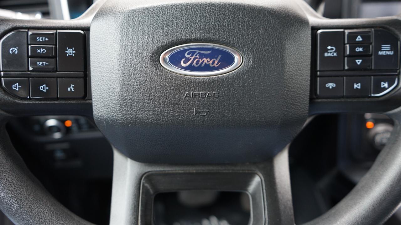 Ford F-150 STX 4WD SuperCrew 5.5' Box 2022