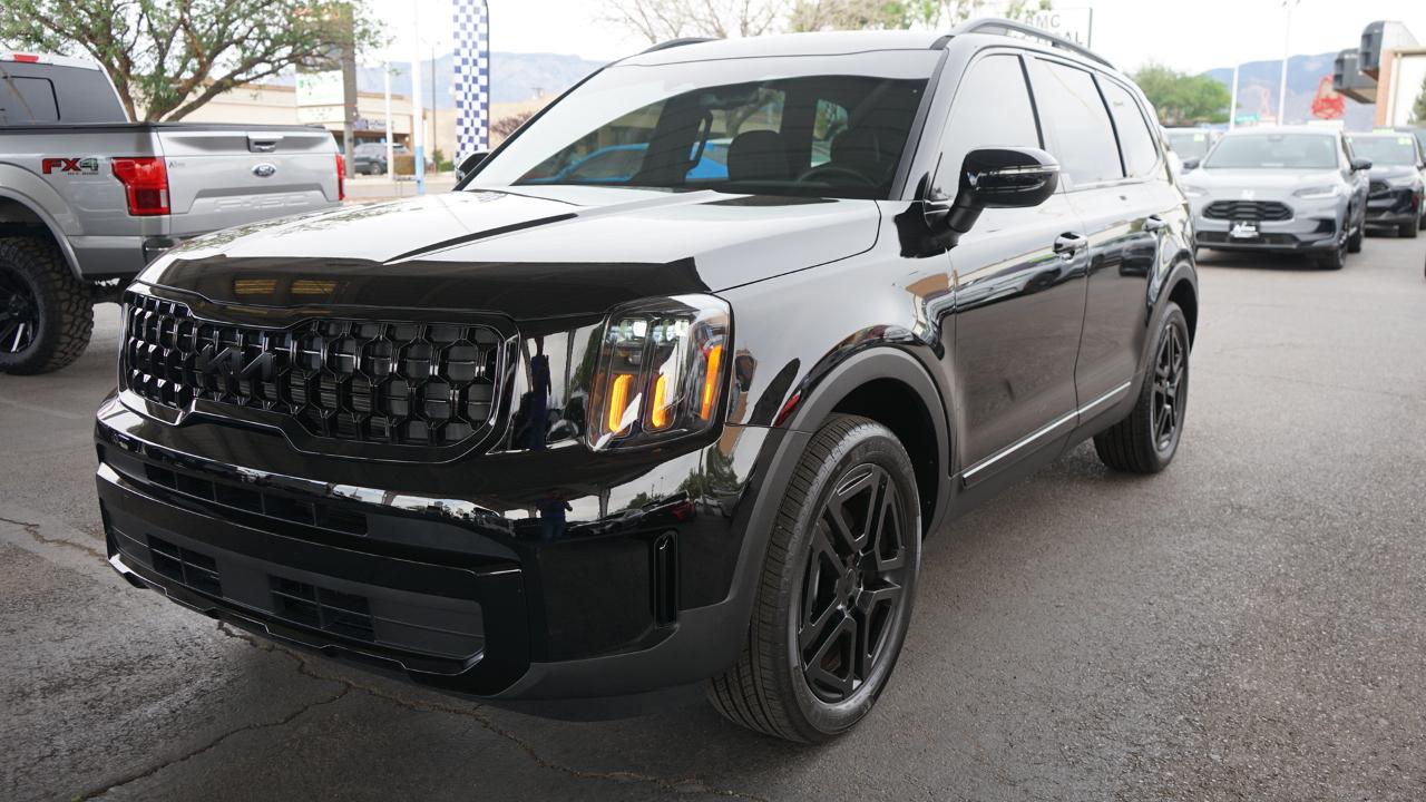 Kia Telluride EX X-Line AWD 2025