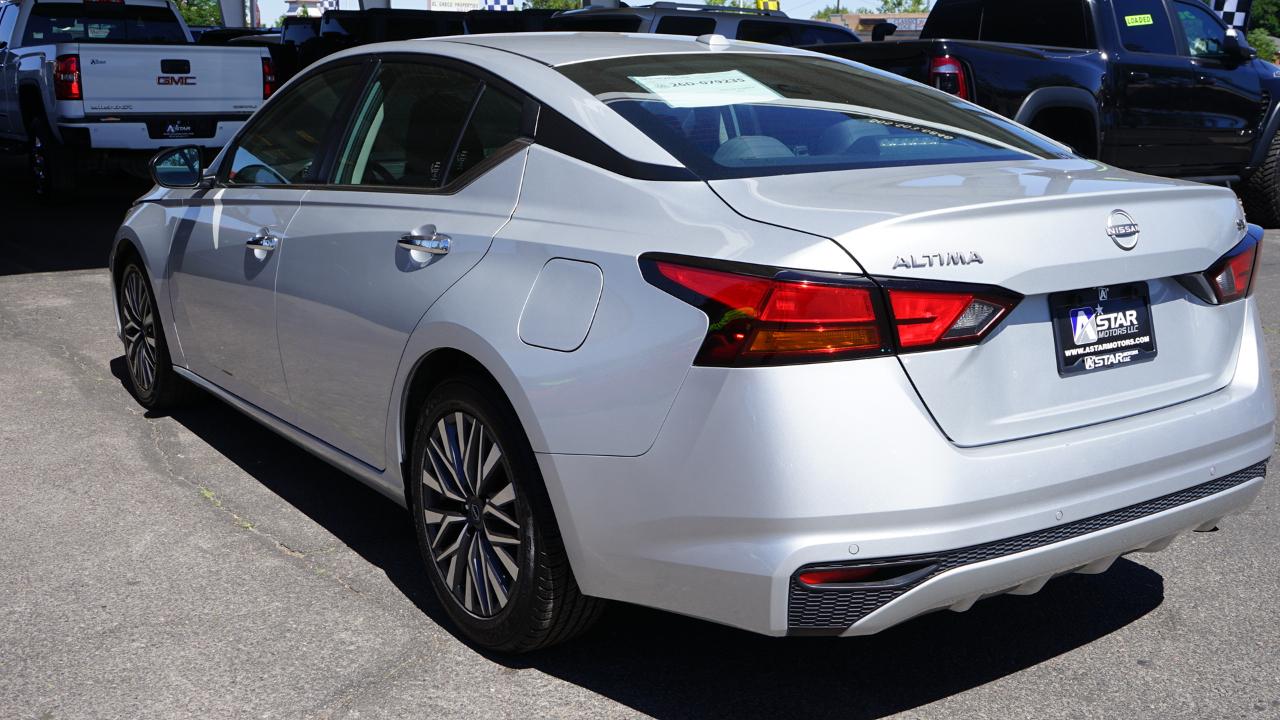 Nissan Altima 2.5 SV Sedan 2024