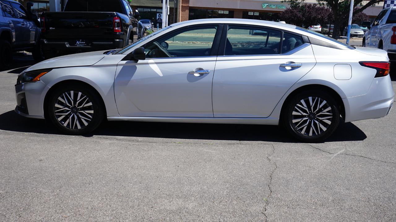 Nissan Altima 2.5 SV Sedan 2024
