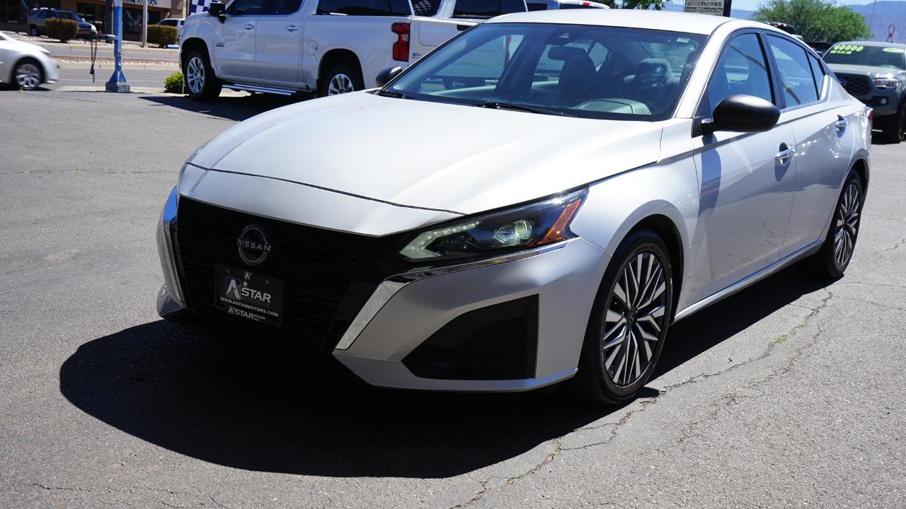 Nissan Altima 2.5 SV Sedan 2024