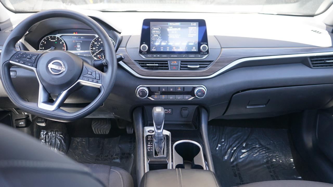 Nissan Altima 2.5 SV Sedan 2024
