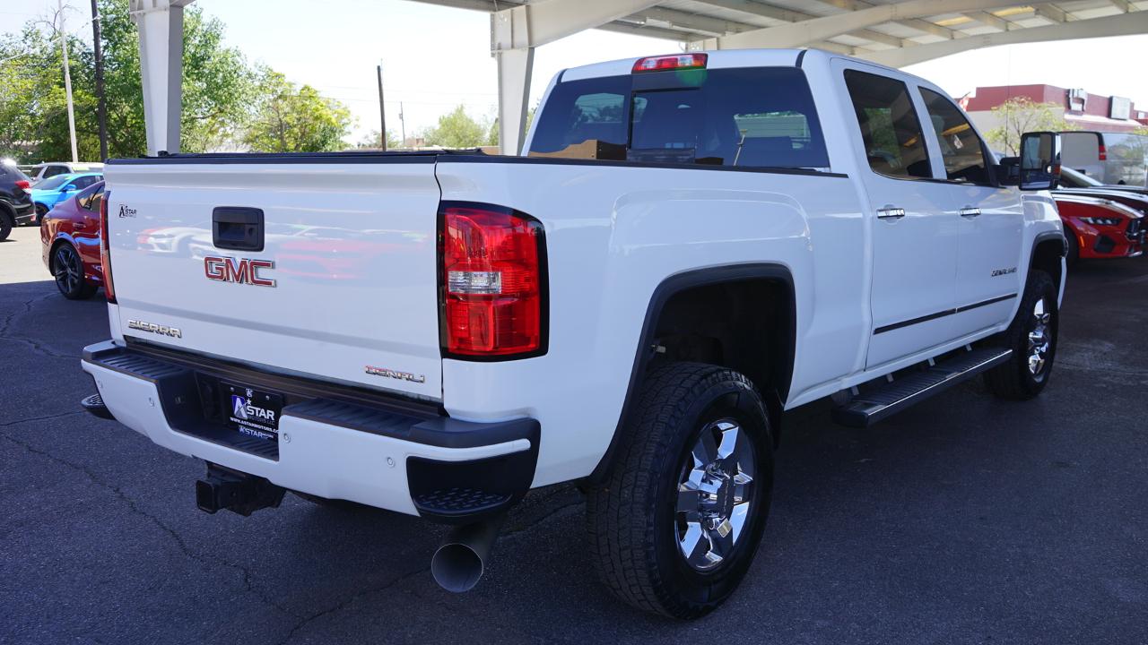 GMC Sierra 2500HD available WiFi 4WD Crew Cab 153.7" Denali 2015