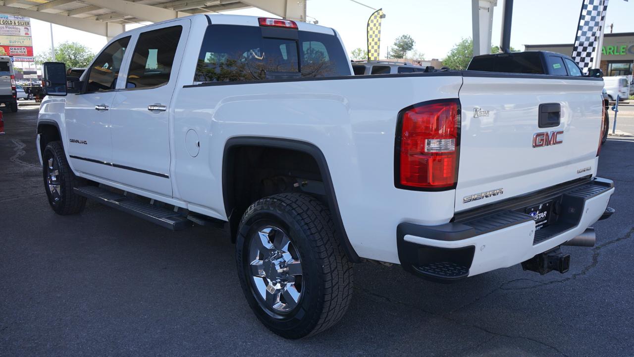 GMC Sierra 2500HD available WiFi 4WD Crew Cab 153.7" Denali 2015