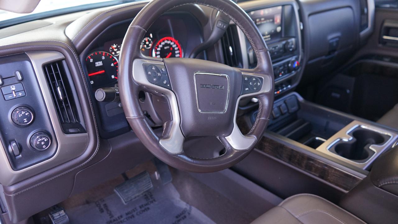 GMC Sierra 2500HD available WiFi 4WD Crew Cab 153.7" Denali 2015