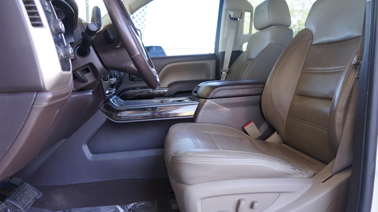 GMC Sierra 2500HD available WiFi 4WD Crew Cab 153.7" Denali 2015