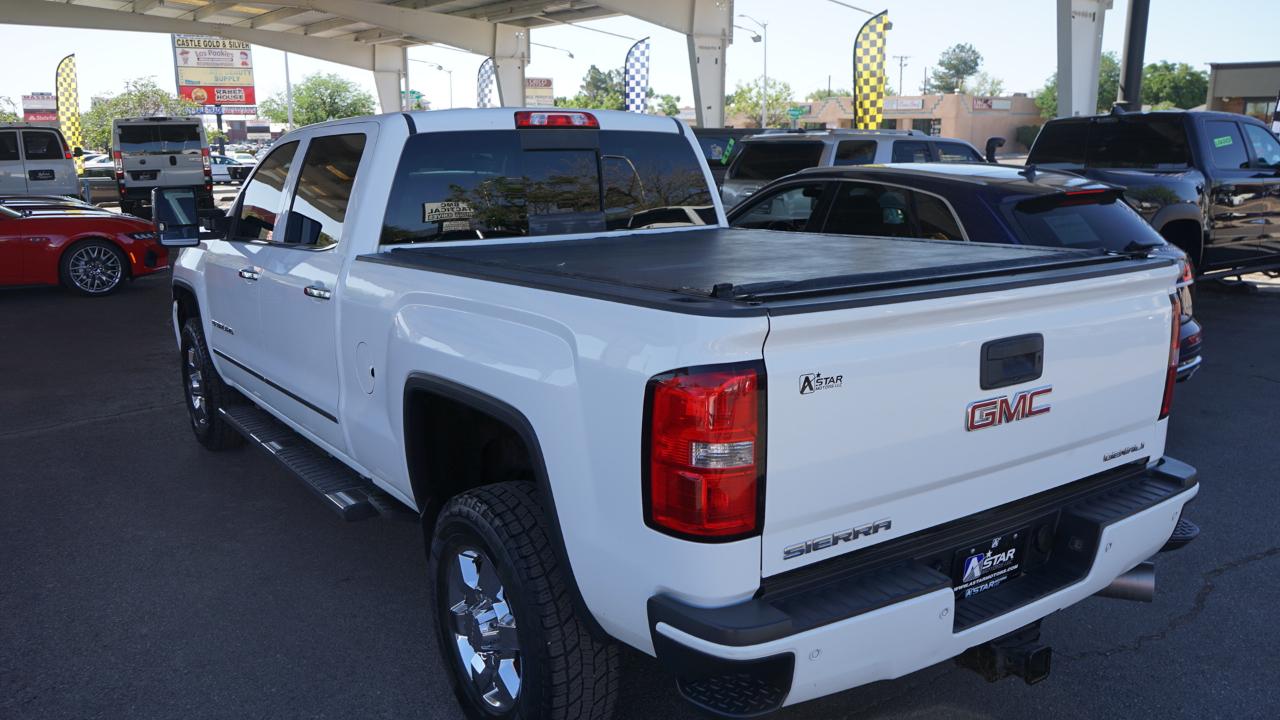 GMC Sierra 2500HD available WiFi 4WD Crew Cab 153.7" Denali 2015