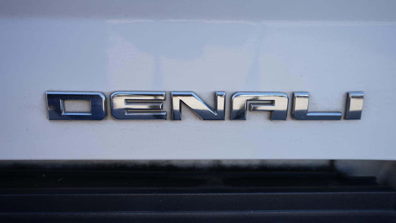 GMC Sierra 2500HD available WiFi 4WD Crew Cab 153.7" Denali 2015