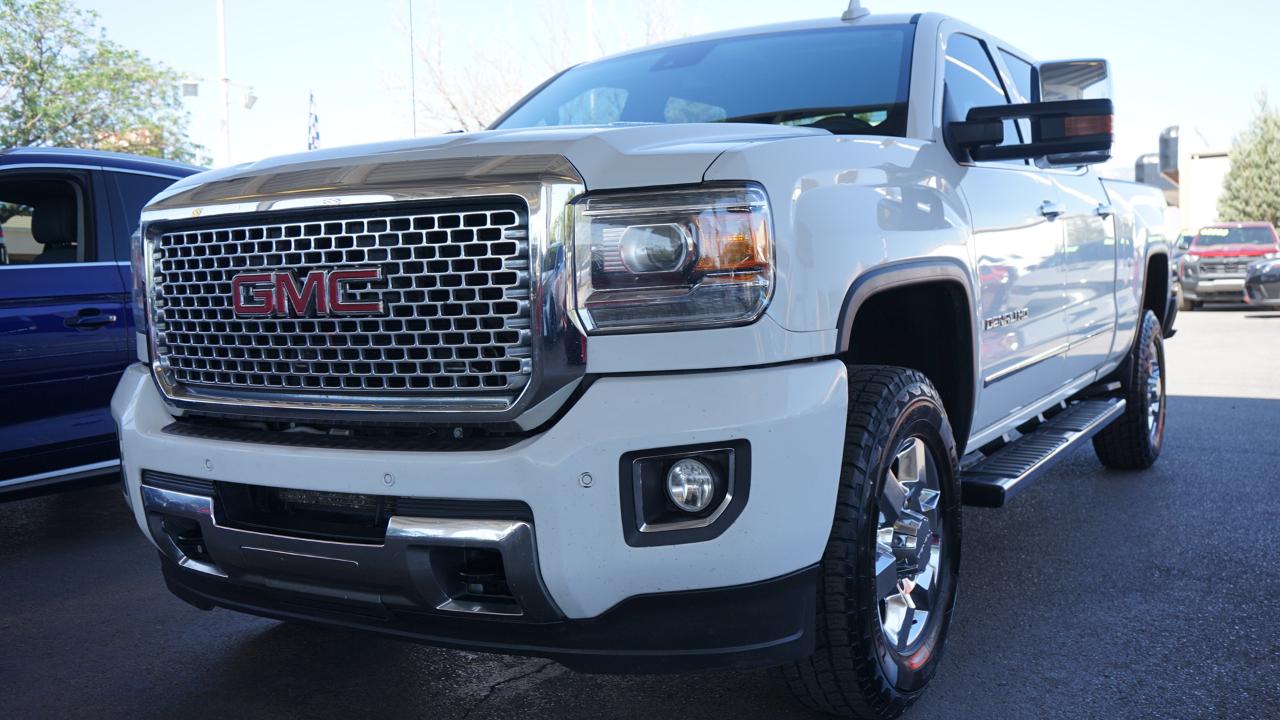 GMC Sierra 2500HD available WiFi 4WD Crew Cab 153.7" Denali 2015
