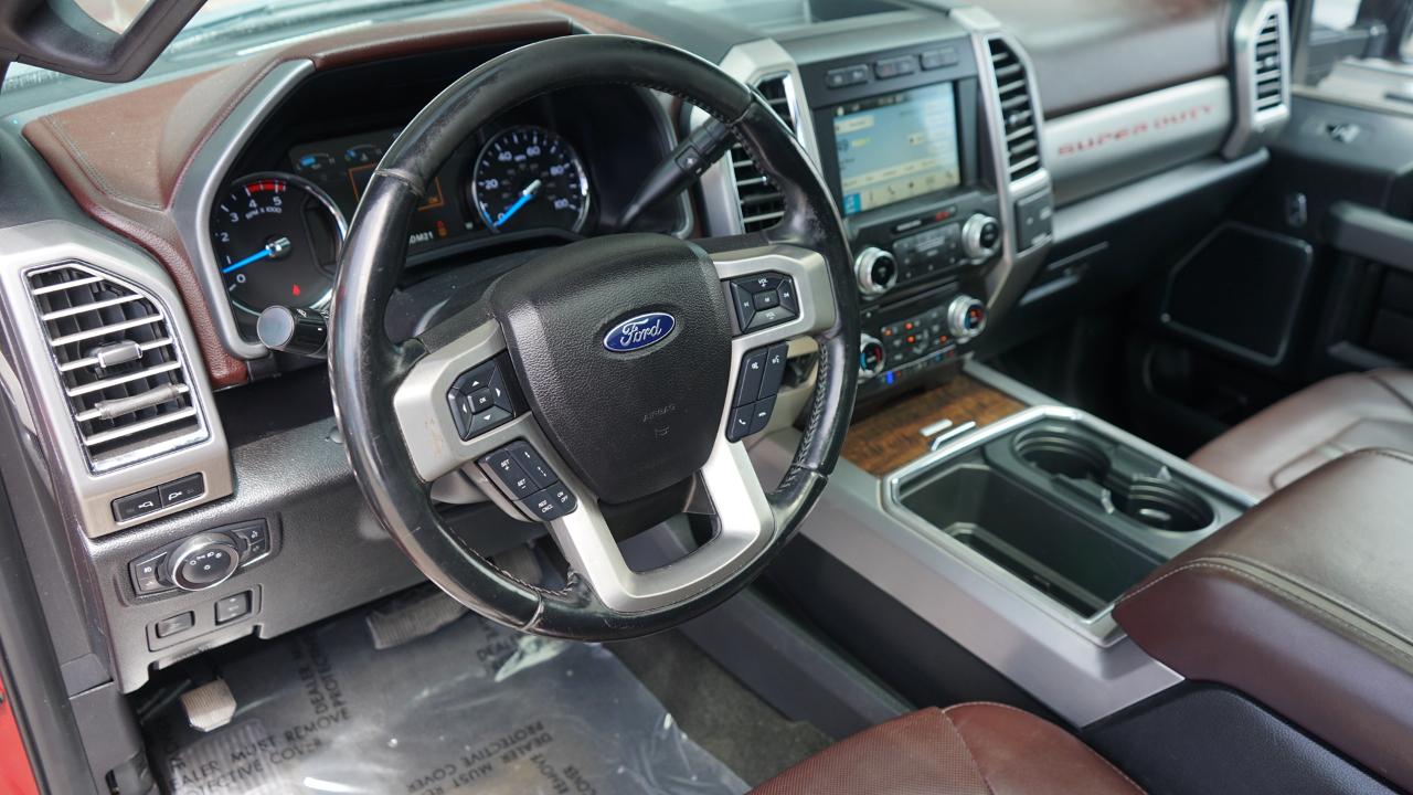 Ford Super Duty F-250 SRW Platinum 4WD Crew Cab 6.75' Box 2017