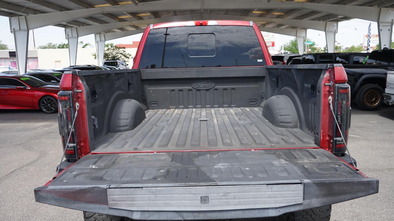 Ford Super Duty F-250 SRW Platinum 4WD Crew Cab 6.75' Box 2017