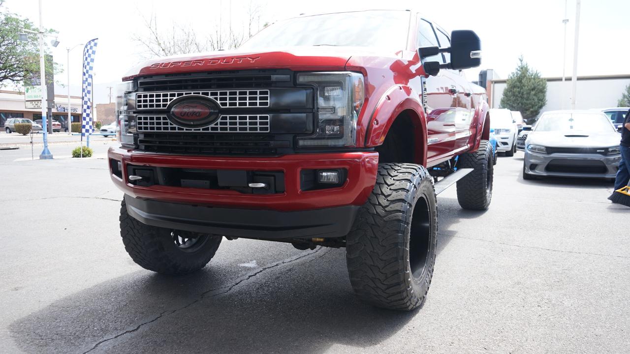 Ford Super Duty F-250 SRW Platinum 4WD Crew Cab 6.75' Box 2017