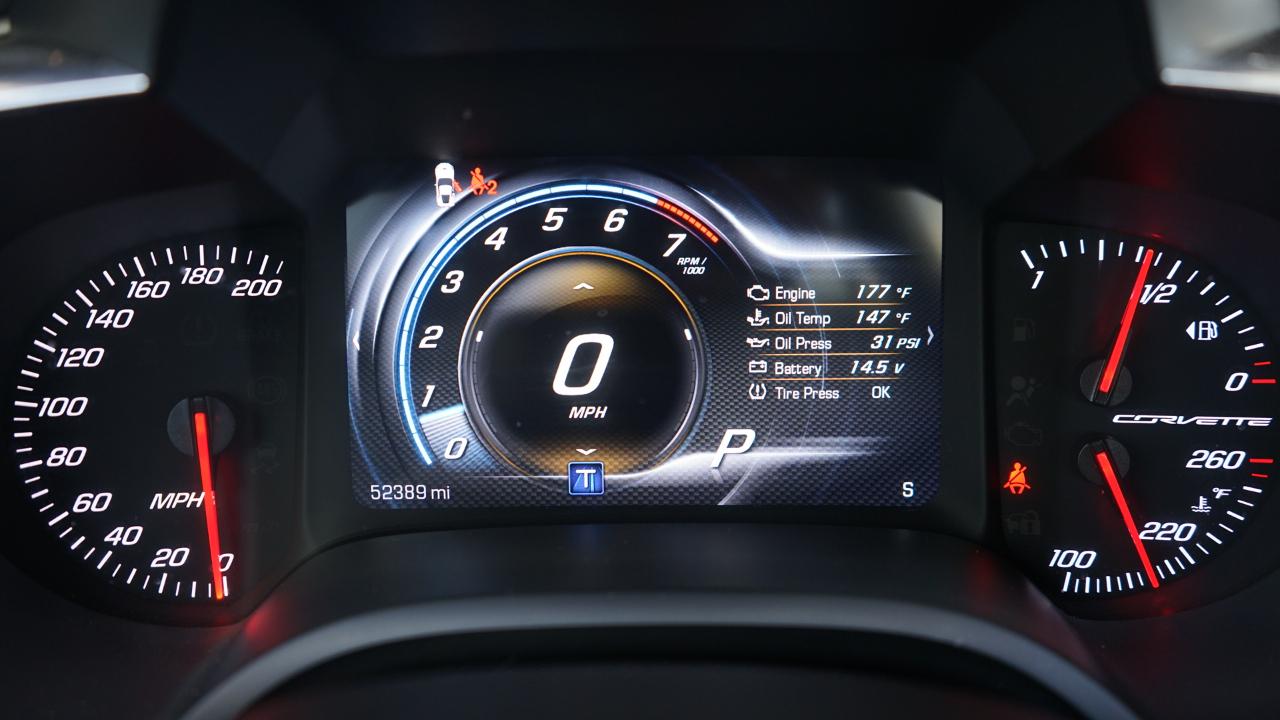 Chevrolet Corvette 2dr Stingray Z51 Cpe w/3LT 2016