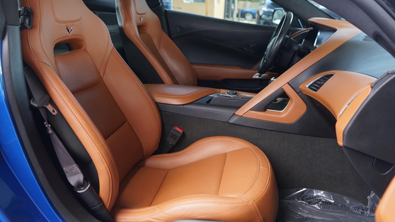 Chevrolet Corvette 2dr Stingray Z51 Cpe w/3LT 2016
