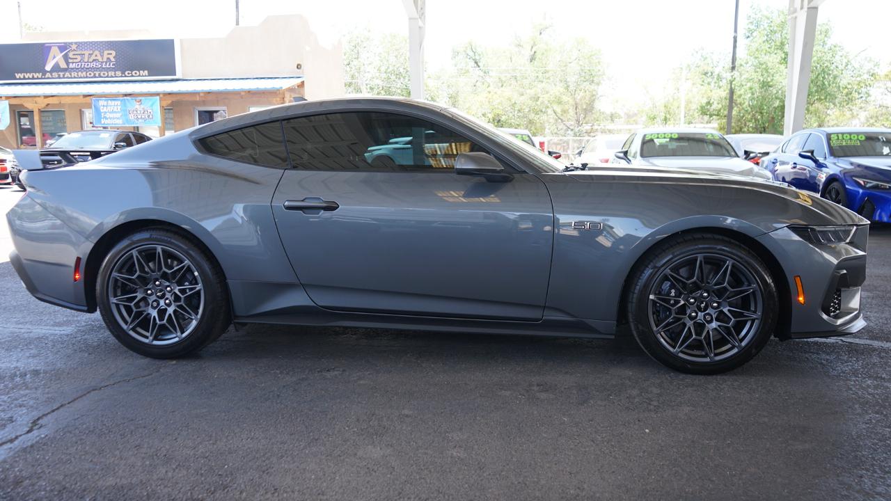 Ford Mustang GT Fastback 2025