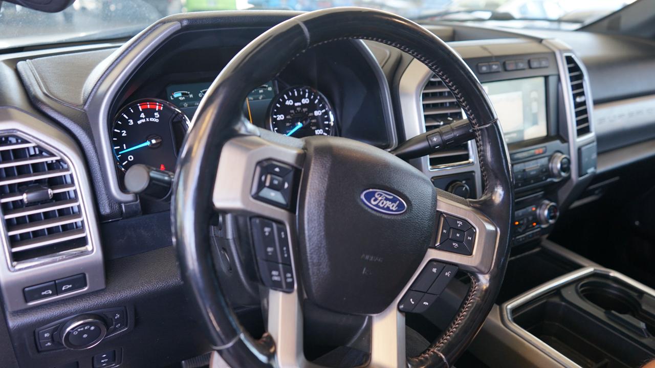 Ford Super Duty F-250 SRW Platinum 4WD Crew Cab 6.75' Box 2018