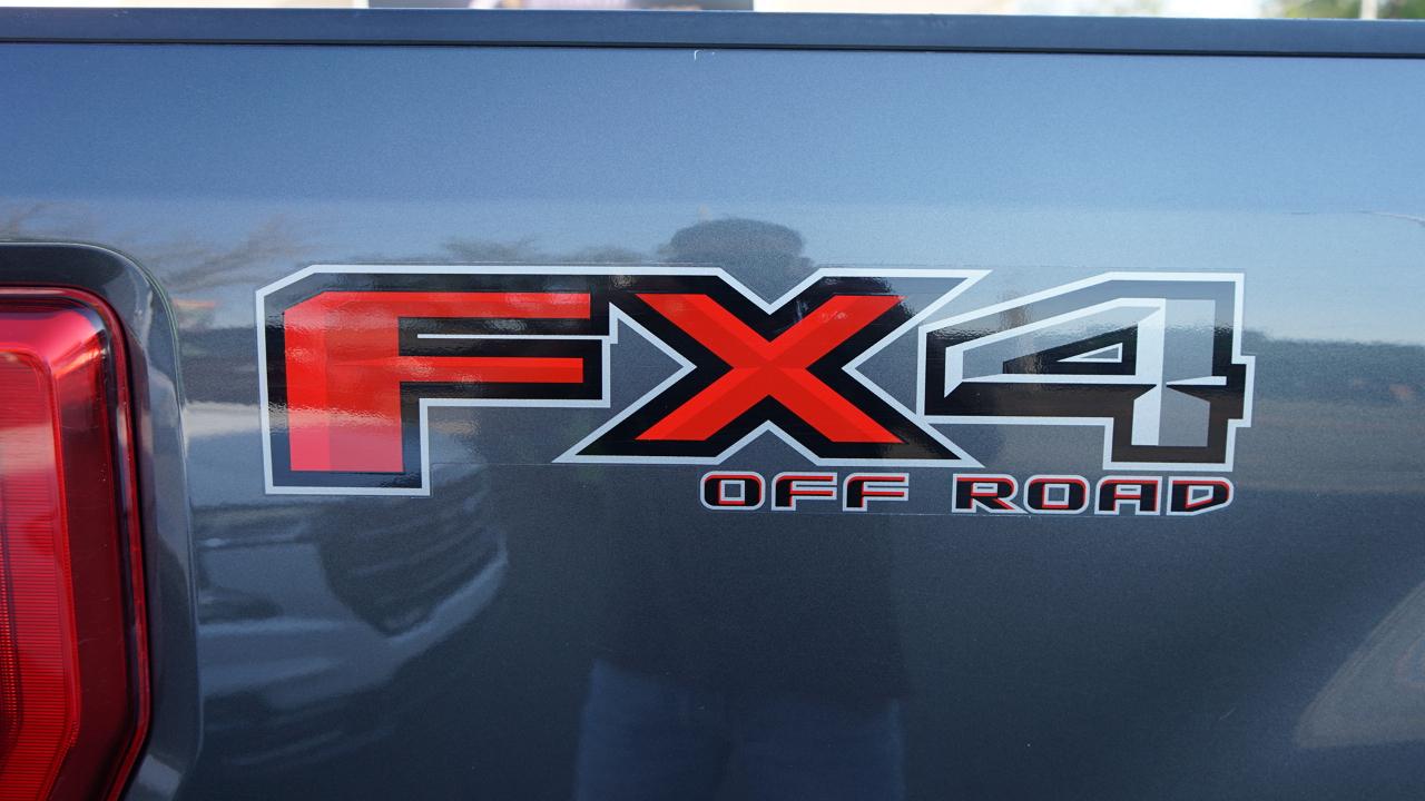 Ford Super Duty F-250 SRW Platinum 4WD Crew Cab 6.75' Box 2018