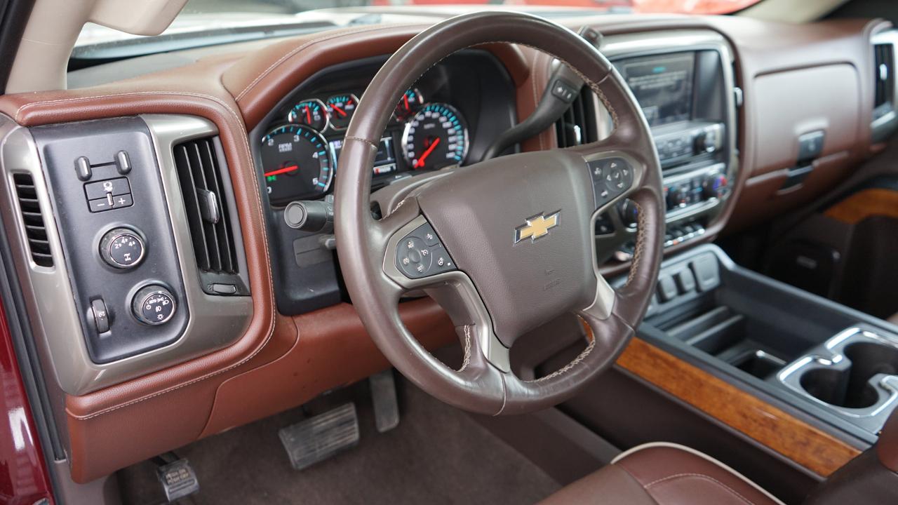 Chevrolet Silverado 3500HD 4WD Crew Cab 167.7" High Country 2016