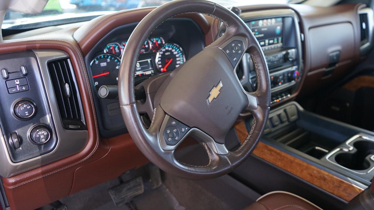 Chevrolet Silverado 3500HD 4WD Crew Cab 167.7" High Country 2016