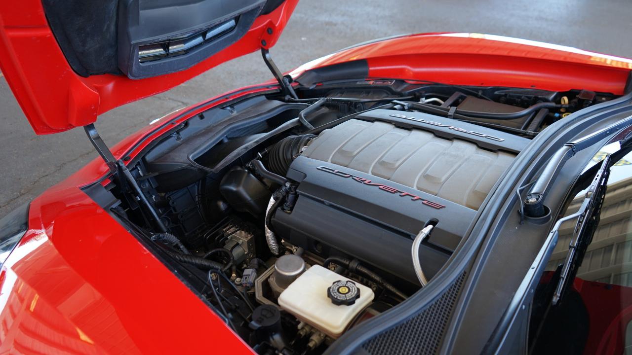 Chevrolet Corvette 2dr Stingray Z51 Cpe w/3LT 2016