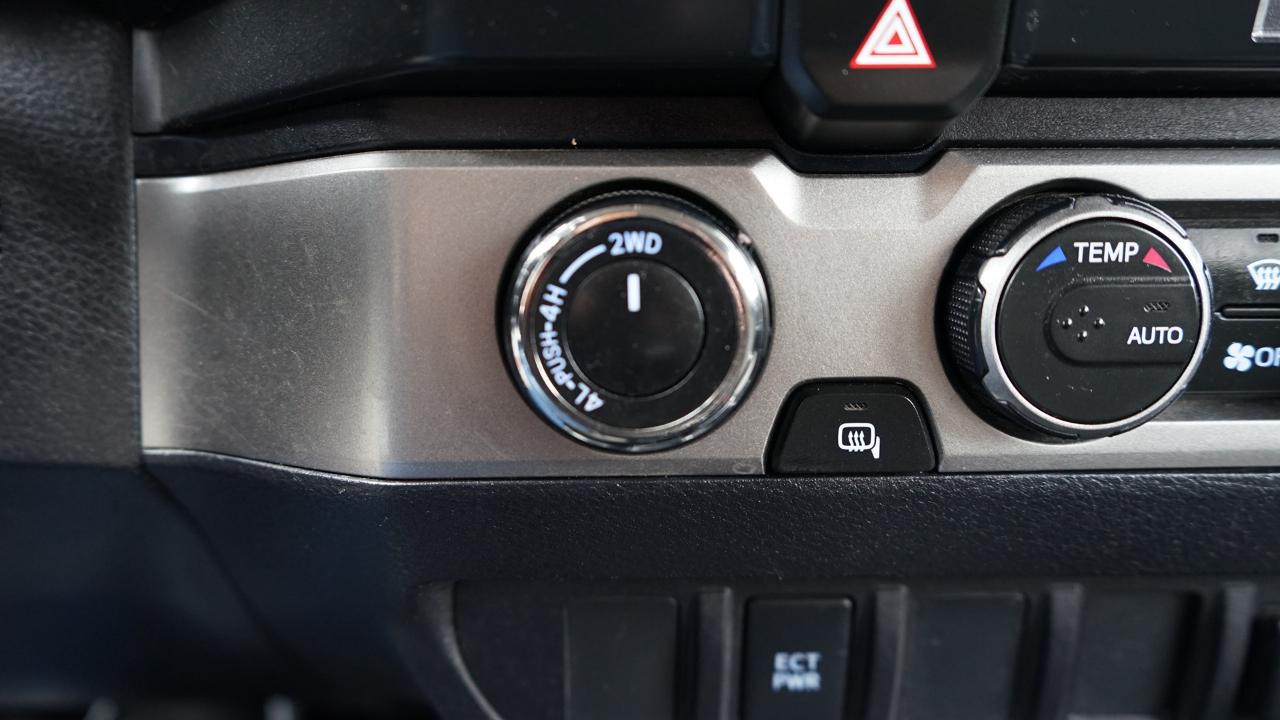 Toyota Tacoma 4WD SR Double Cab 5' Bed V6 AT (Natl) 2022