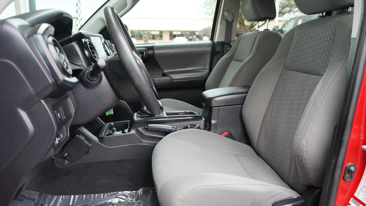 Toyota Tacoma 4WD SR Double Cab 5' Bed V6 AT (Natl) 2022