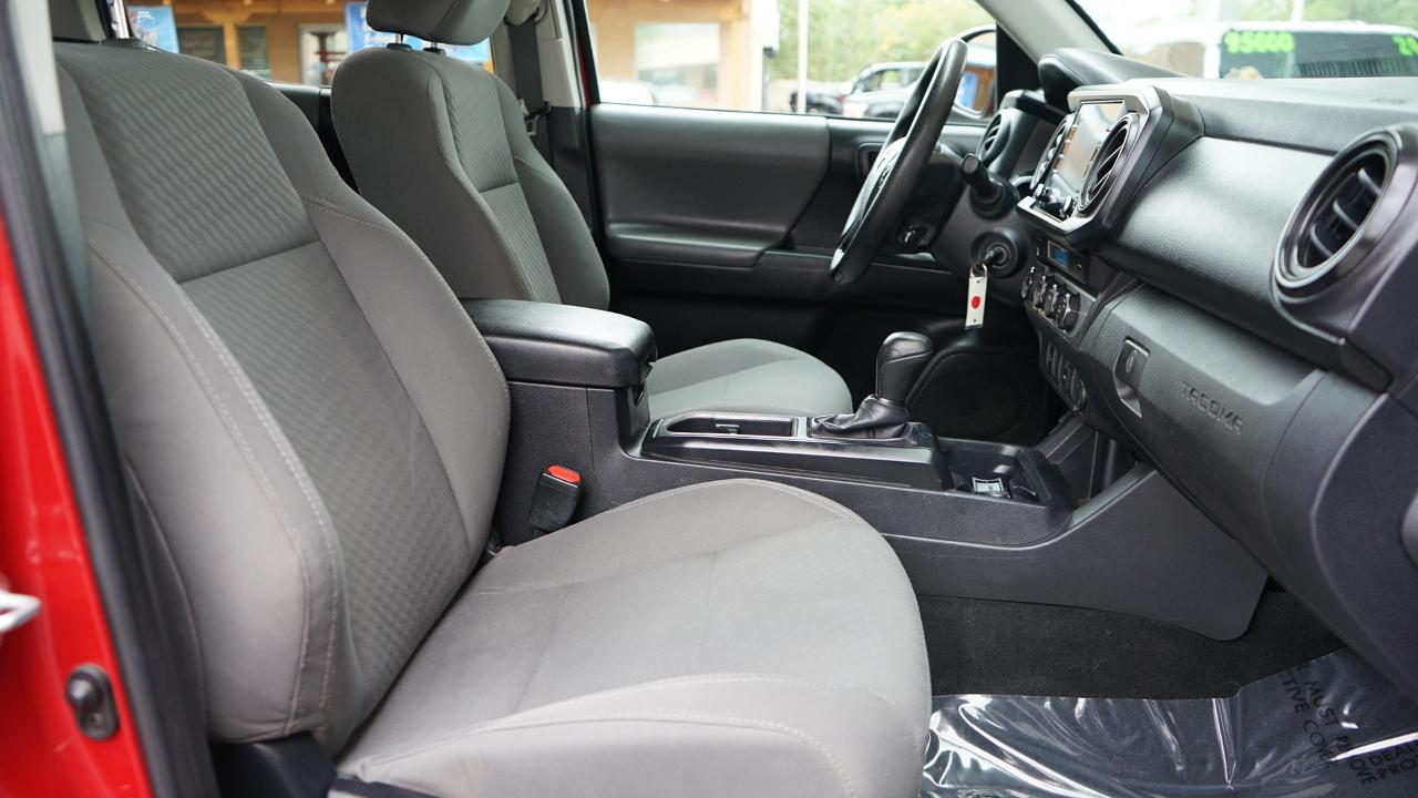 Toyota Tacoma 4WD SR Double Cab 5' Bed V6 AT (Natl) 2022