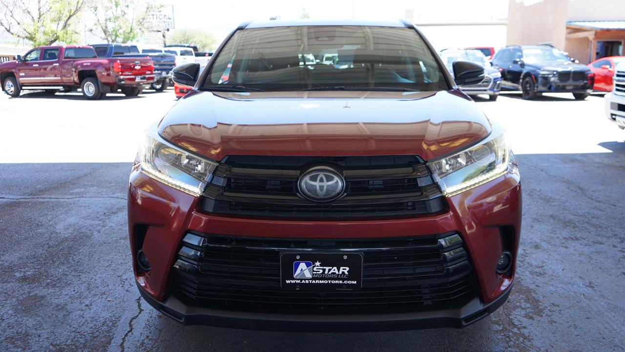 Toyota Highlander SE V6 FWD (Natl) 2019