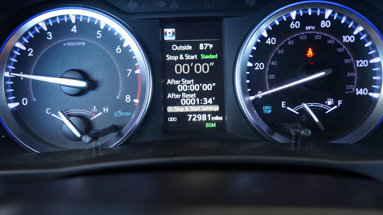 Toyota Highlander SE V6 FWD (Natl) 2019