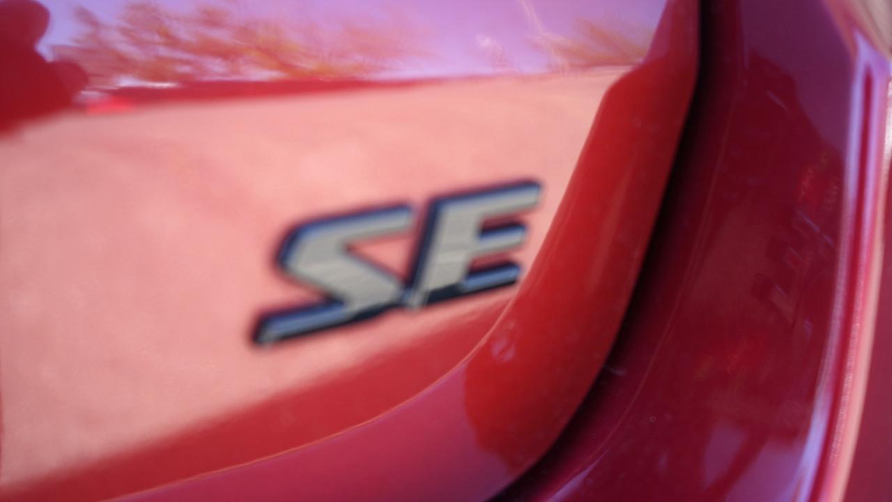 Toyota Highlander SE V6 FWD (Natl) 2019
