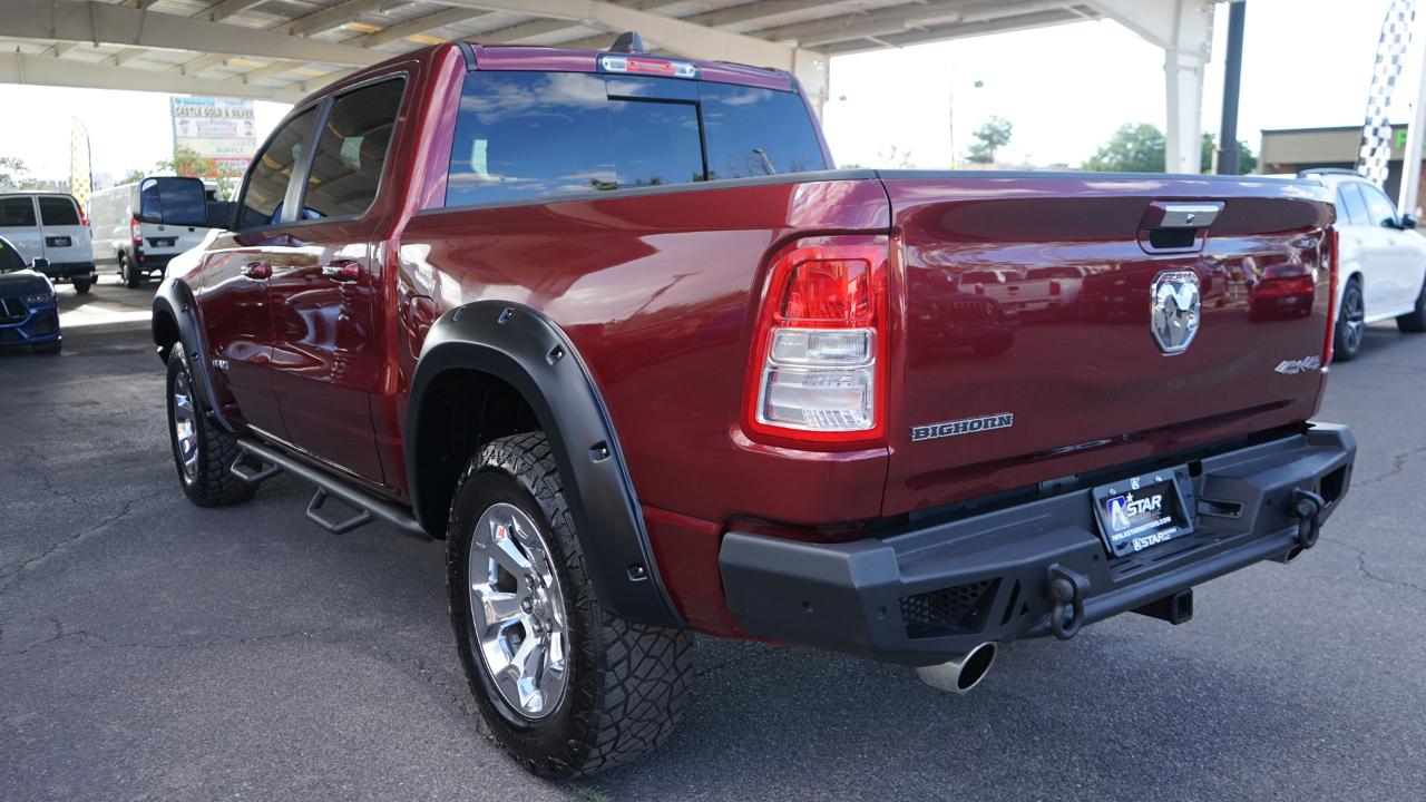 RAM 1500 Big Horn 4x4 Crew Cab 5'7" Box 2020