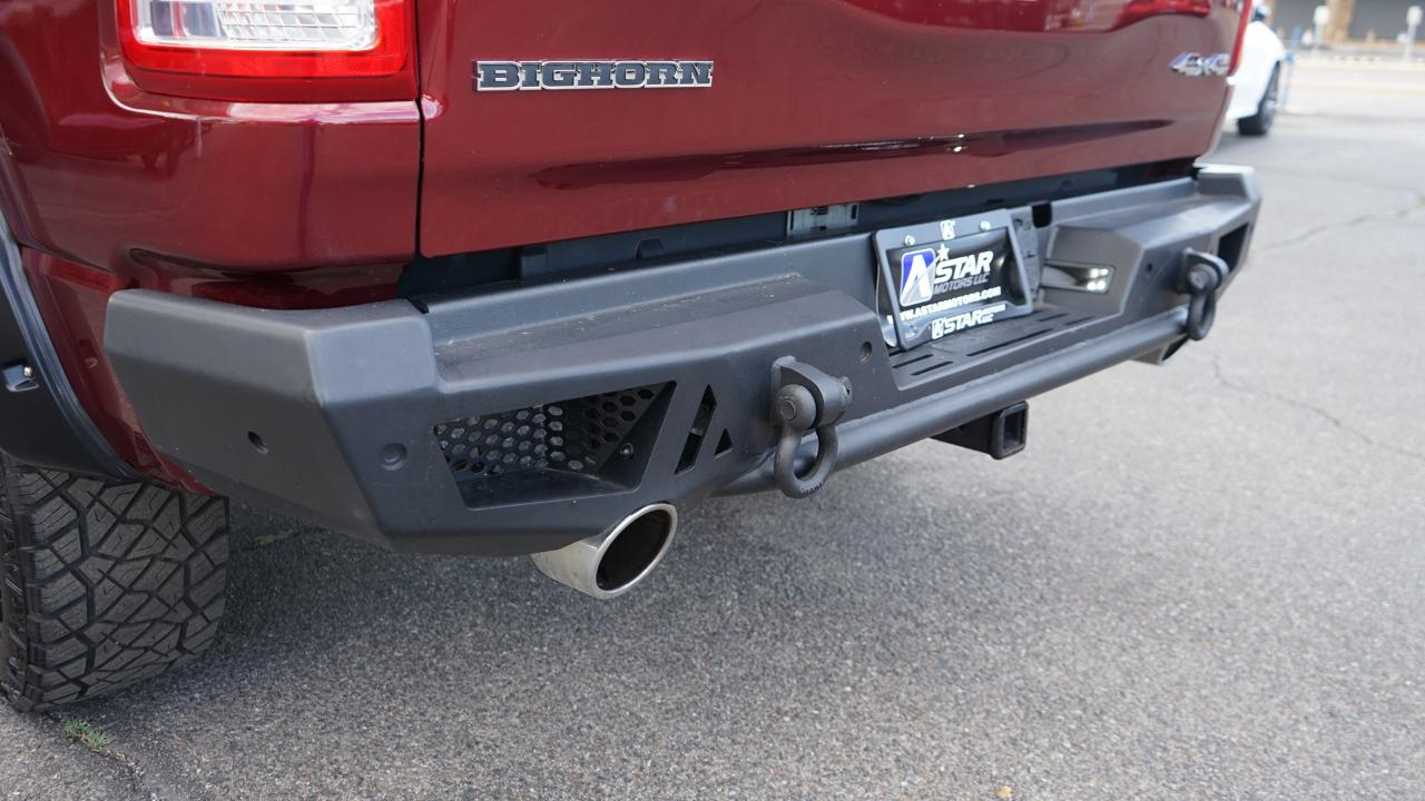 RAM 1500 Big Horn 4x4 Crew Cab 5'7" Box 2020
