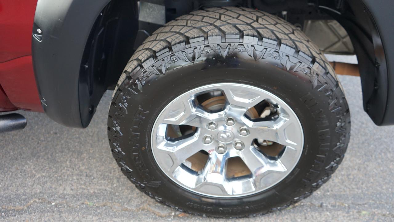 RAM 1500 Big Horn 4x4 Crew Cab 5'7" Box 2020