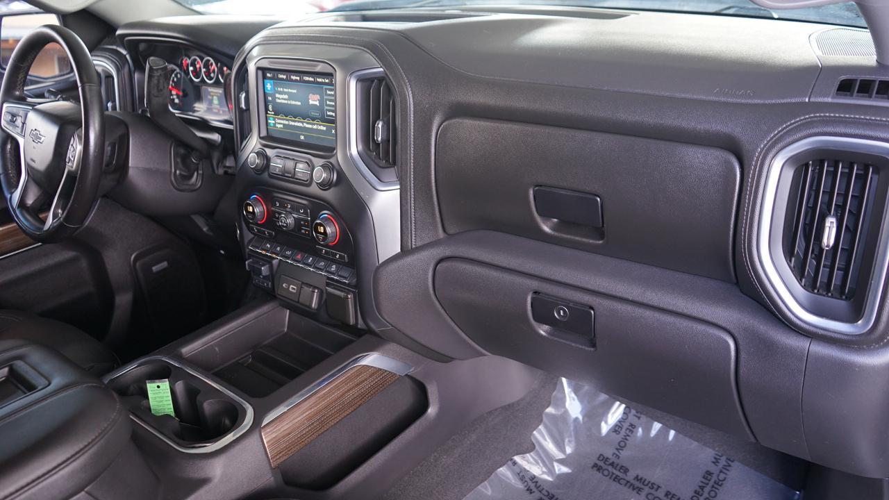 Chevrolet Silverado 1500 4WD Crew Cab 147" RST 2021